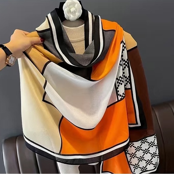 Scarf - Picture 5 of 5